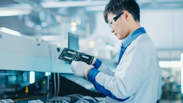Vietnam launches construction of first domestic semiconductor chip plant