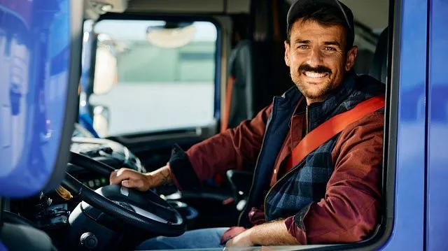 Iran and Tajikistan to introduce visa-free regime for truck drivers