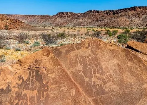 Saudi Arabia unveils 20 ancient rock art sites in Soudah Peaks