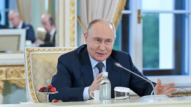 President of Russia explains journalists how unprecedentedly high level of relations with China had been achieved