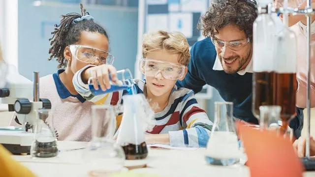 Mobile science laboratories boost STEM achievement across South African schools
