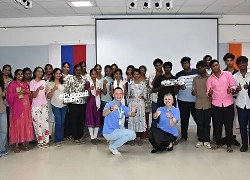 Indian students of Russian universities study Russian language in Chennai