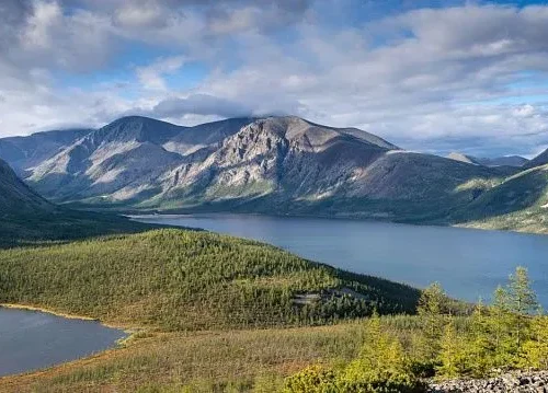 South African documentary filmmakers complete 70-day expedition from Murmansk to Magadan